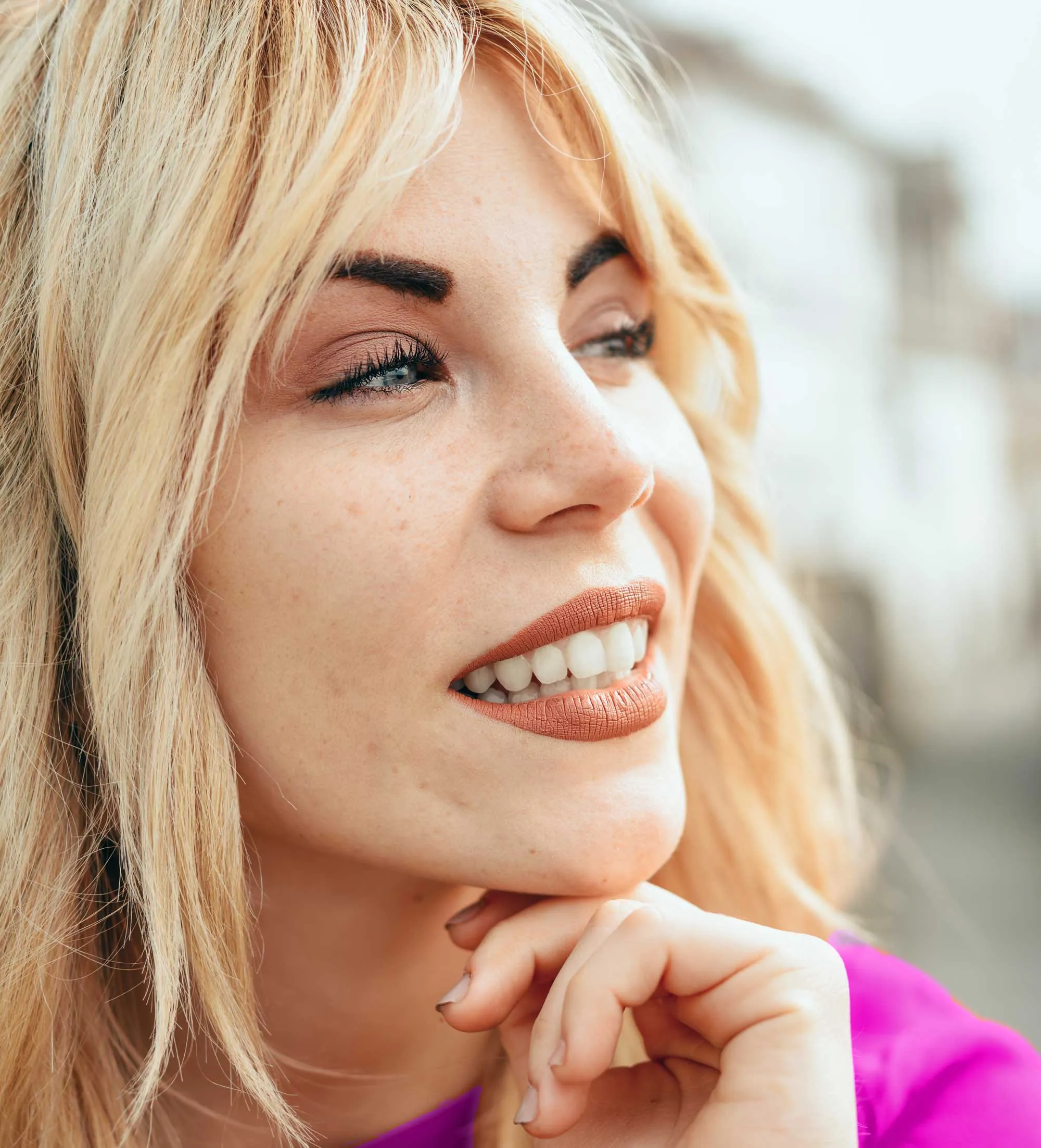Woman wearing contact lenses