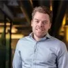 Dennis Giezeman van Light Tree Technologies met review van Milou de Jong Webiste Growth Specialist