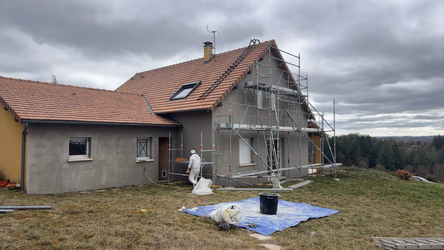 Peintre à Villefranche-de-Rouergue - chantier facade / facadier
