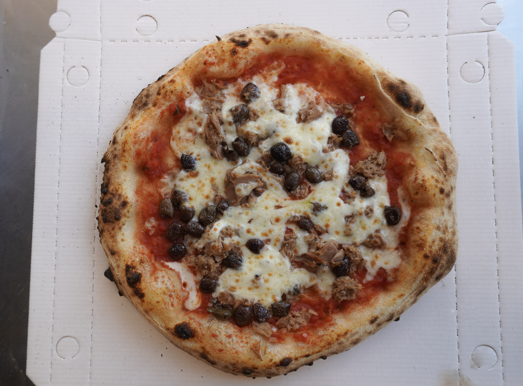 Margherita tonno e olive