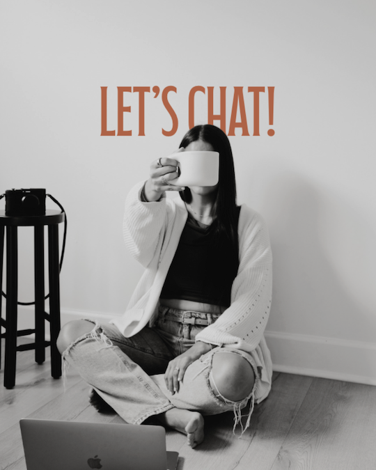 Cafeina founder with a camera and coffee offering concierge services