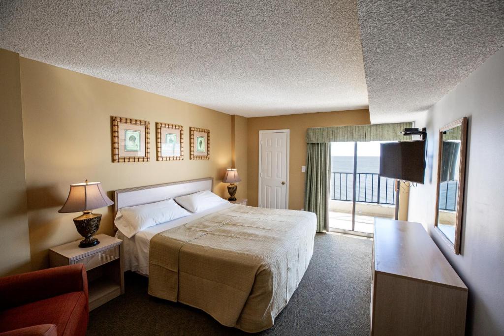 Capital Atalaya Tower Oceanfront 3BR resort