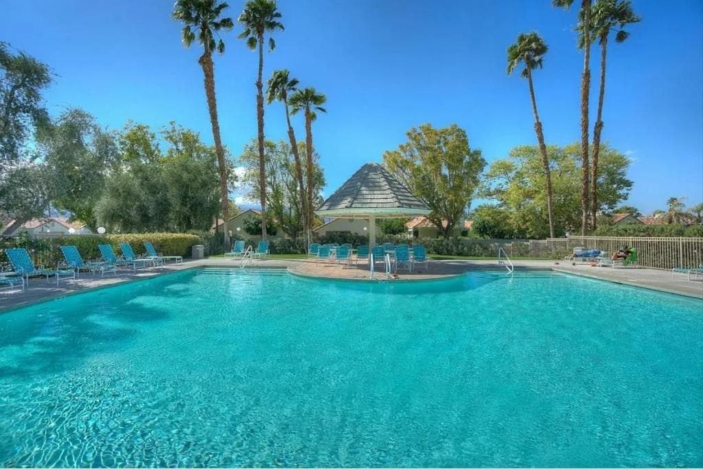 Comfortable 2BR Condo | Kitchen + Pool Access