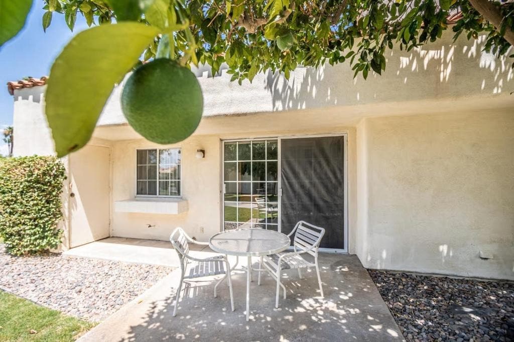 1BR Suite w/ Full Kitchen | Sleeps 4 Comfortably