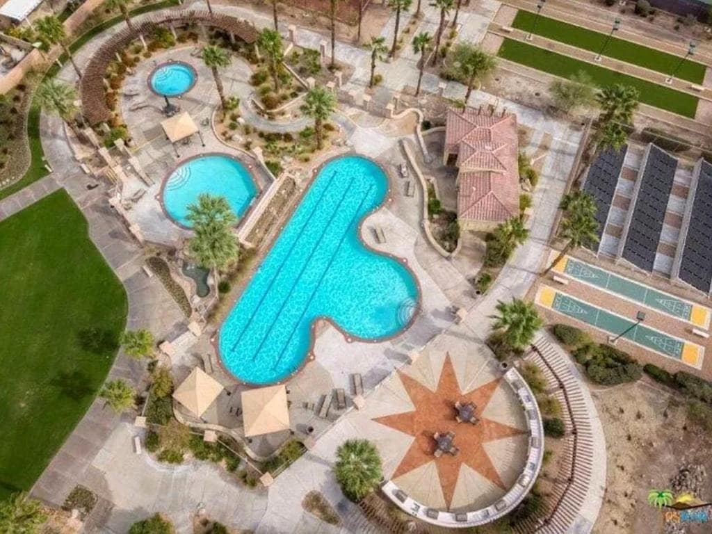 Comfortable 2BR Condo | Kitchen + Pool Access