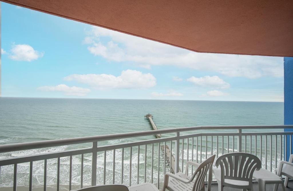 Oceanfront 2BR Coastal Retreat at North Myrtle