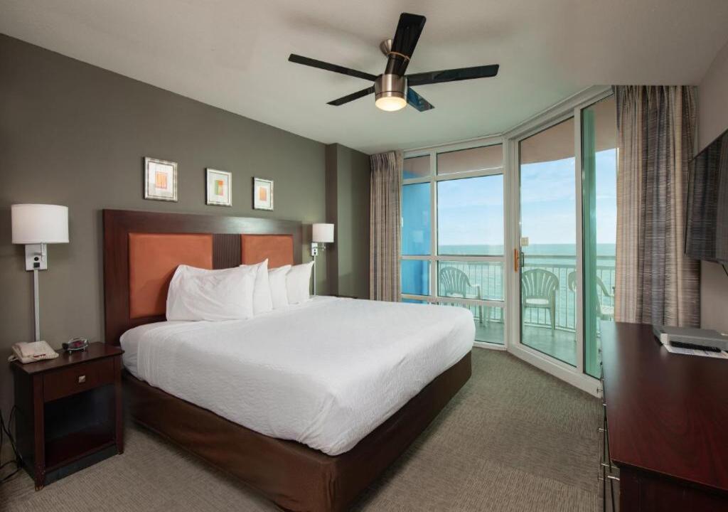 Oceanfront 2BR Coastal Retreat at North Myrtle