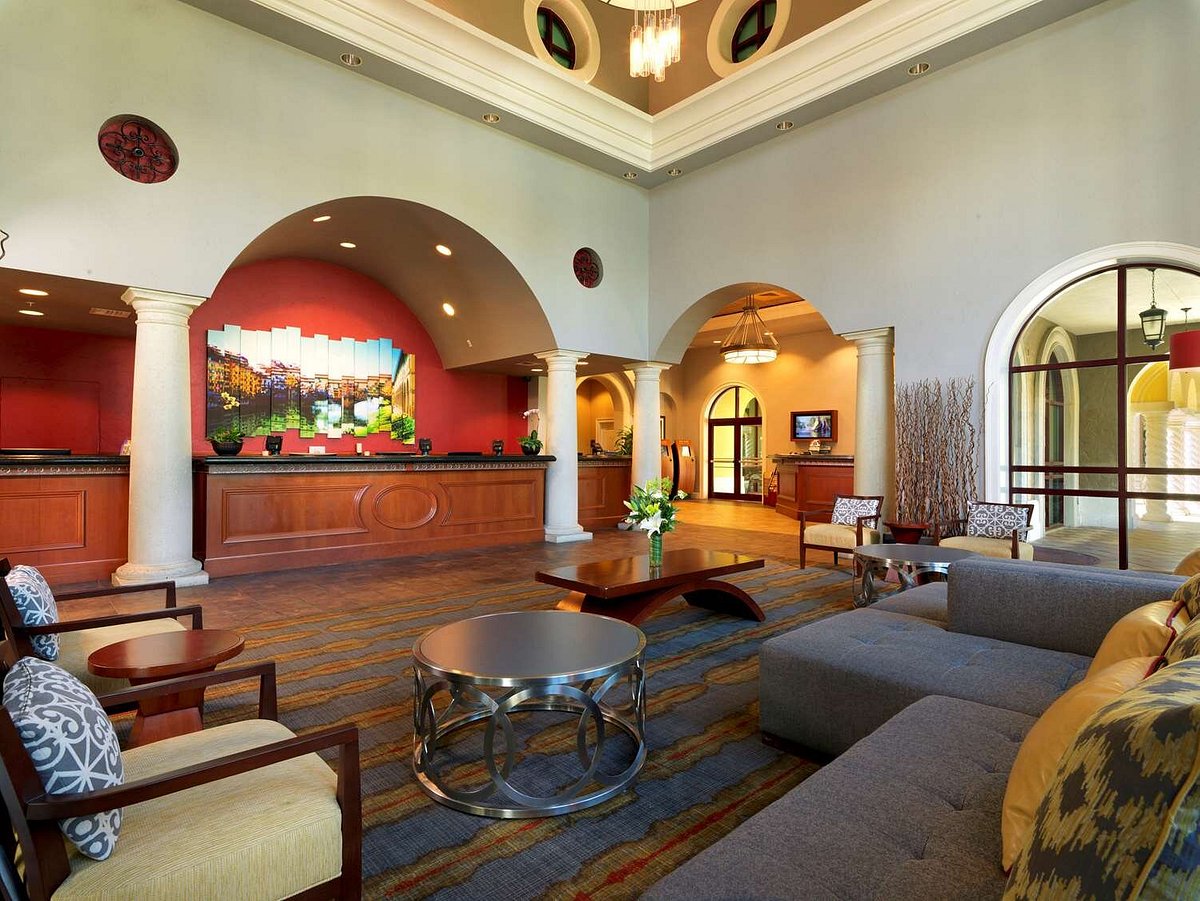 Netflix & Chill w| 12BR Pool + Tub Views & Fire