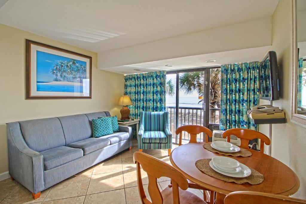 2BR Getaway | Quiet & Relaxing at Peppertree By The Sea