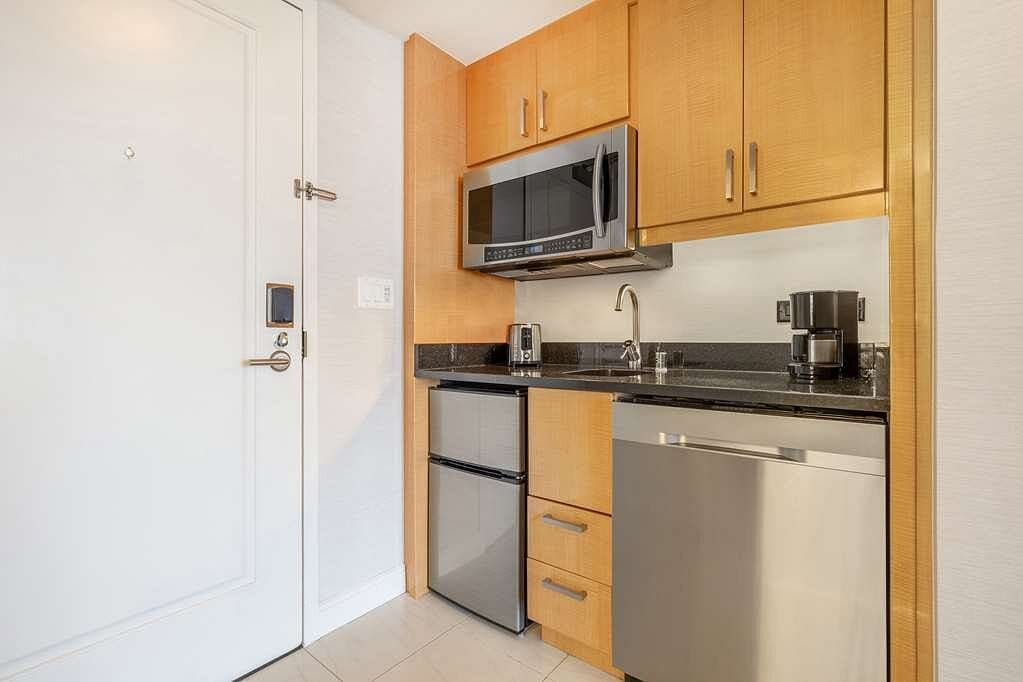 Trendy Studio Apartment with City Views