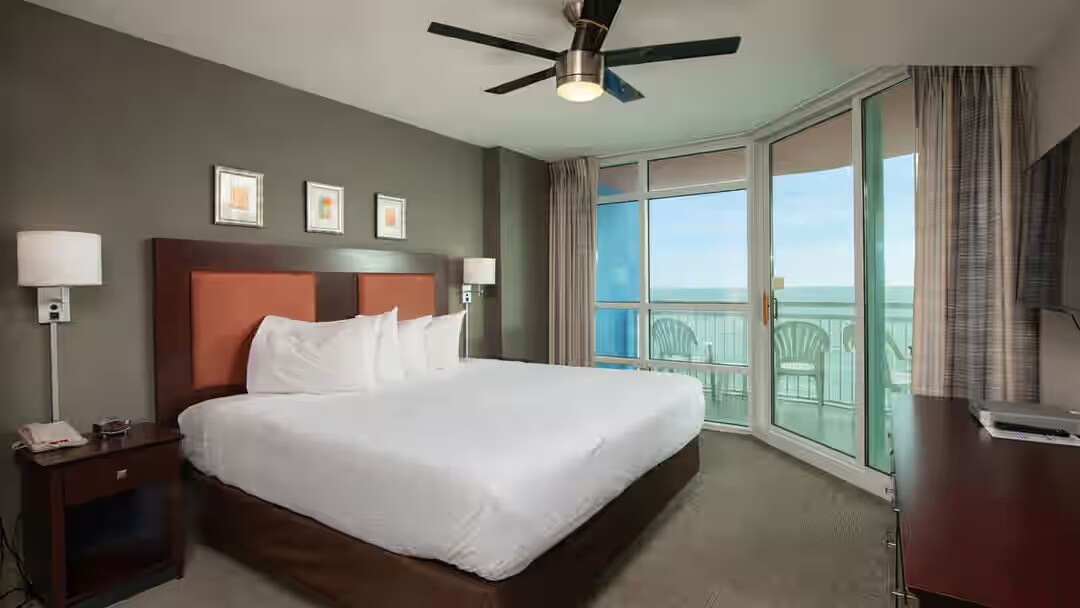 2BR Condo w/ Oceanfront Views & Spa
