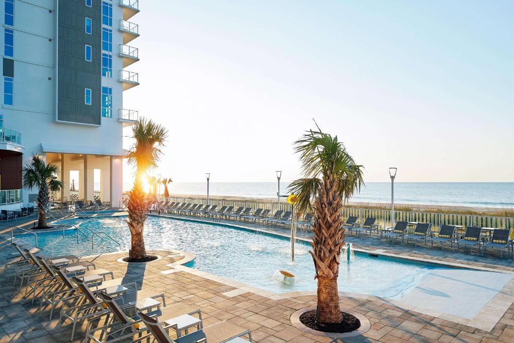 Romantic oceanview stay with sunset views at Hilton Ocean Enclave