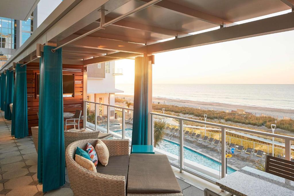 Romantic oceanview stay with sunset views