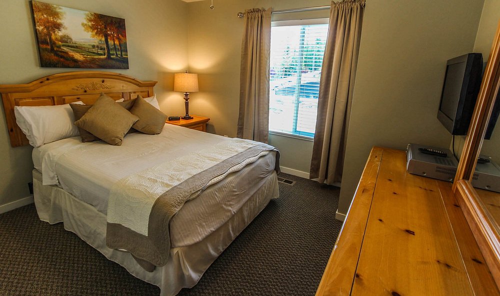 1BR at Skiers Lodge Resort
