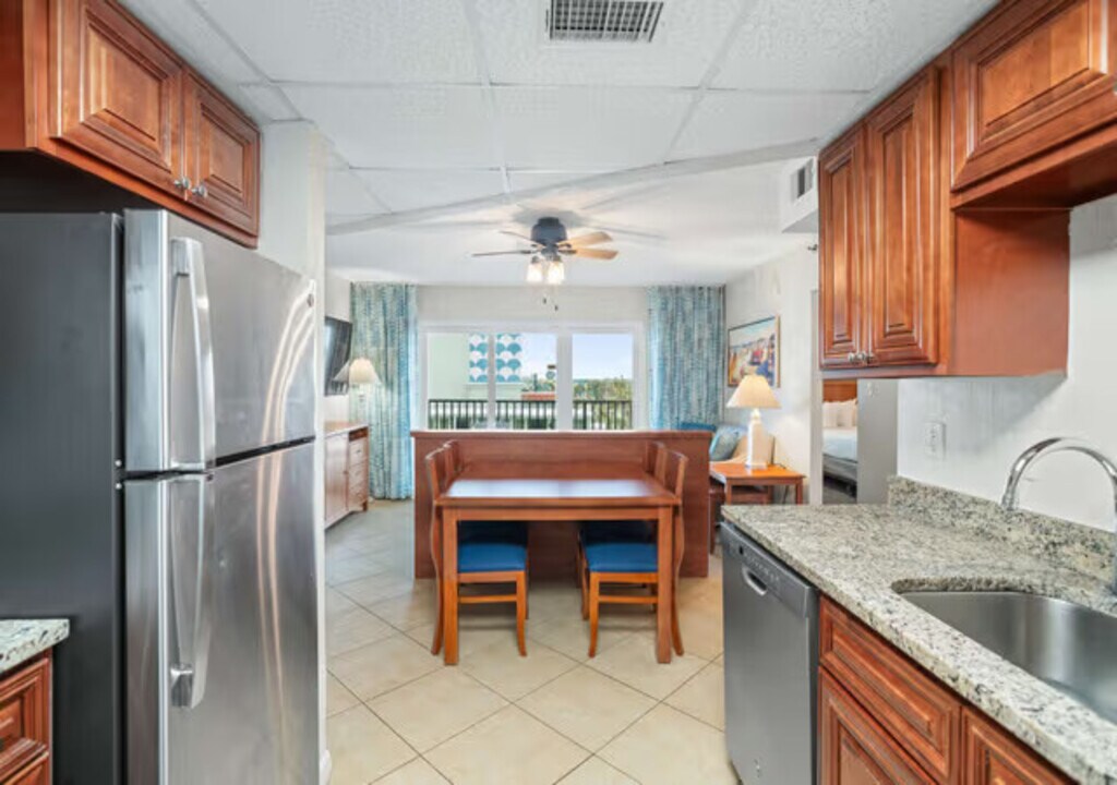 2BR Condo w/ Direct Oceanfront Views