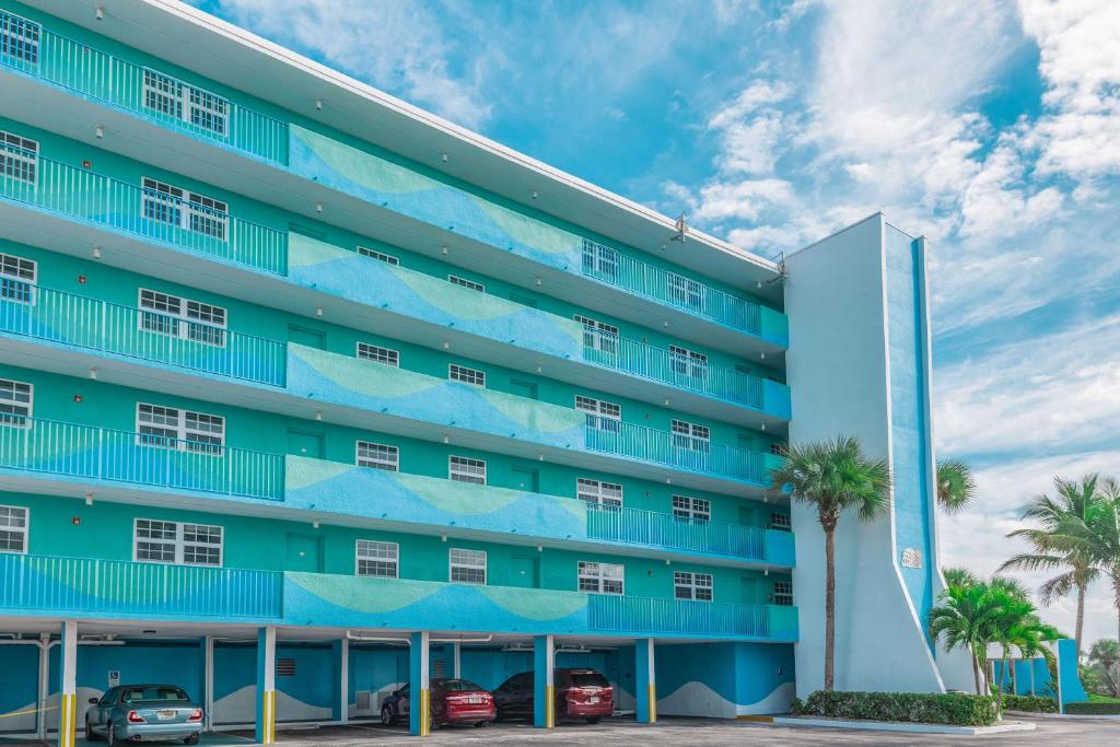 Turtle Reef Club 2br
