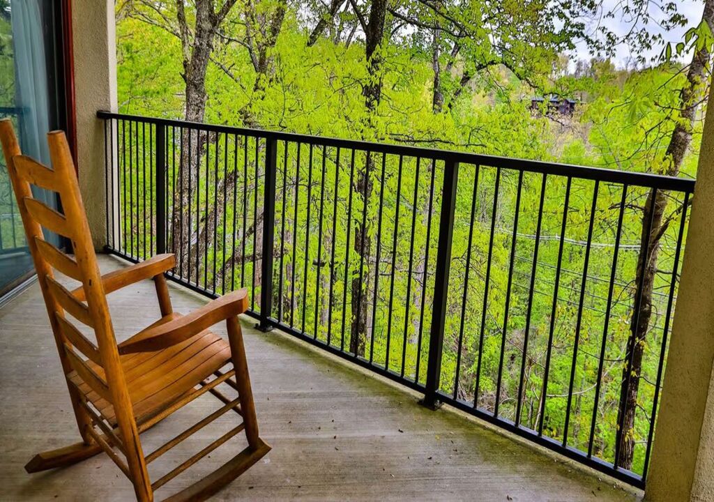 Laurel Point Resort - 2 Bedroom