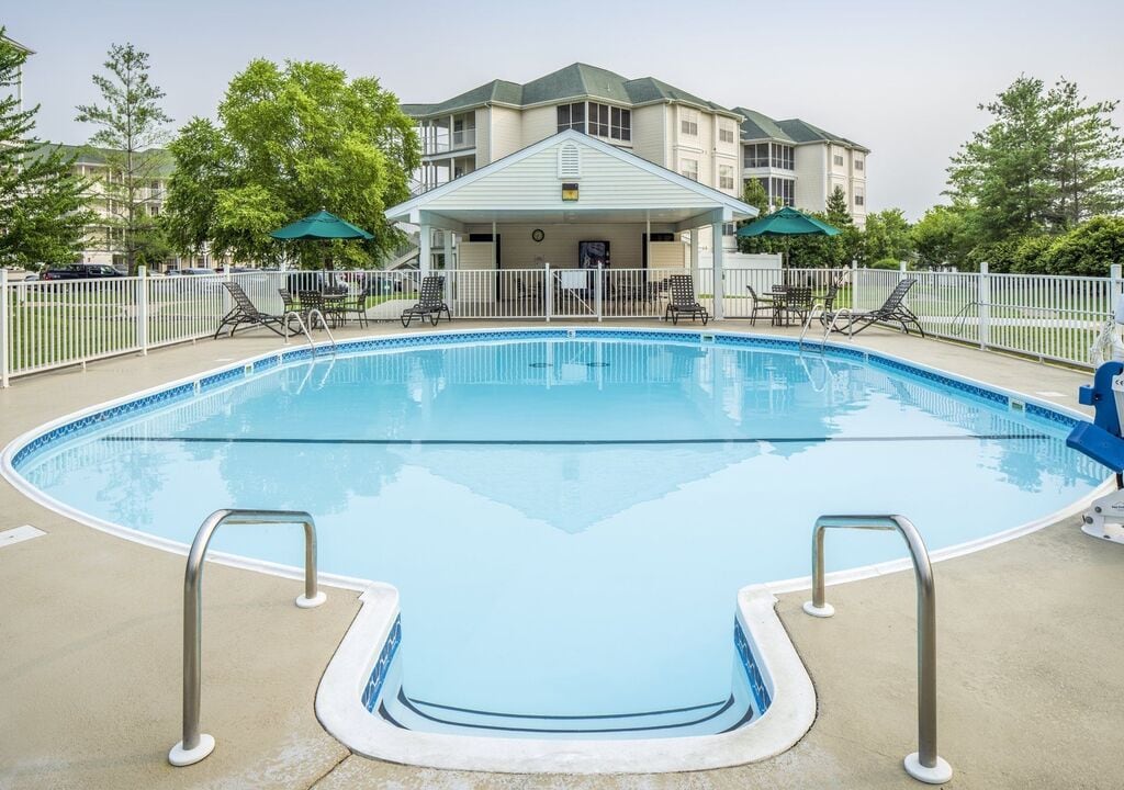Spacious 2BR Suite Near Lake & Attractions at Suites At Fall Creek