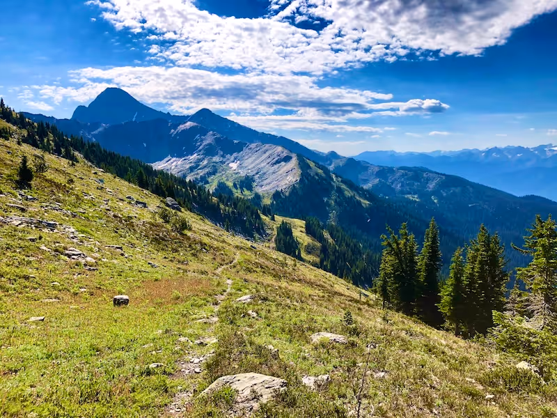 hiking running kootenays