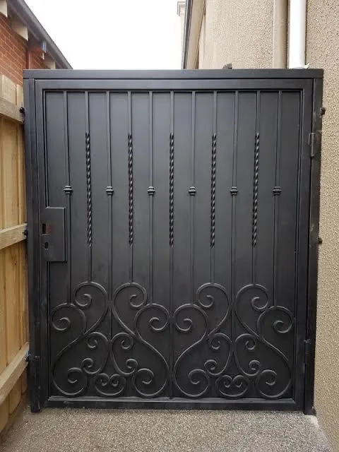 steel-panel-residential-gate