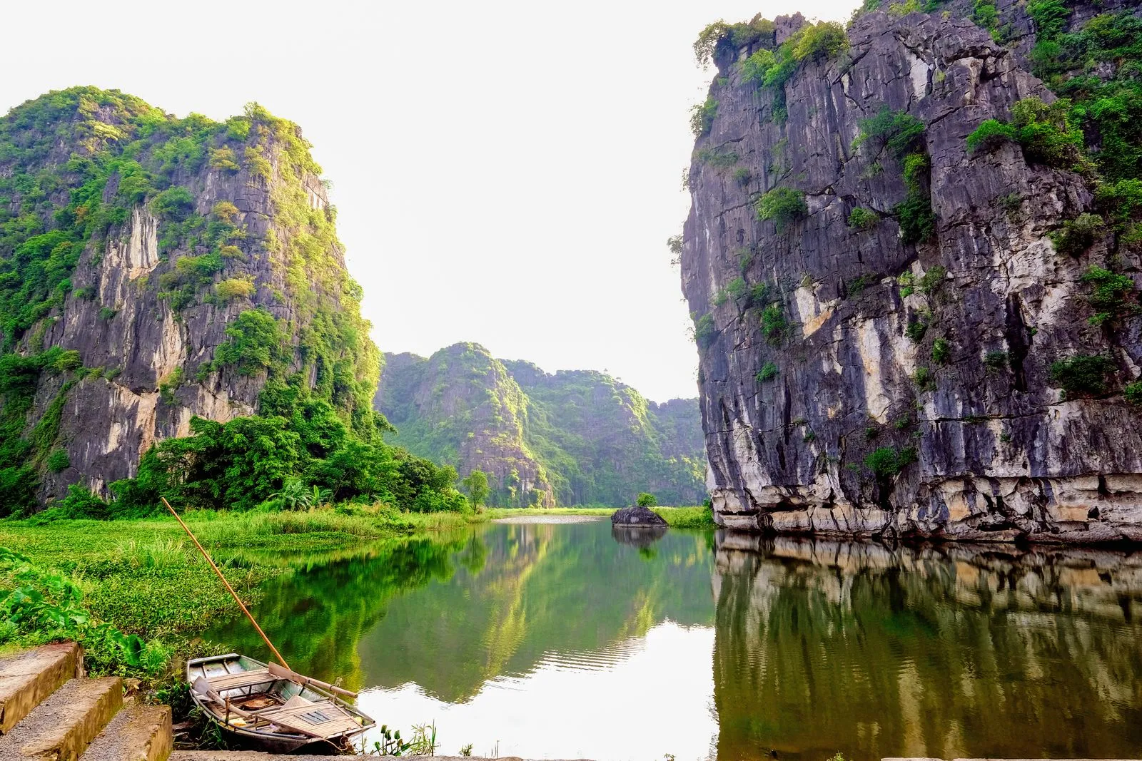 Tam Coc en Ninh Binh, la 'Bahía de Halong en tierra', Vietnam