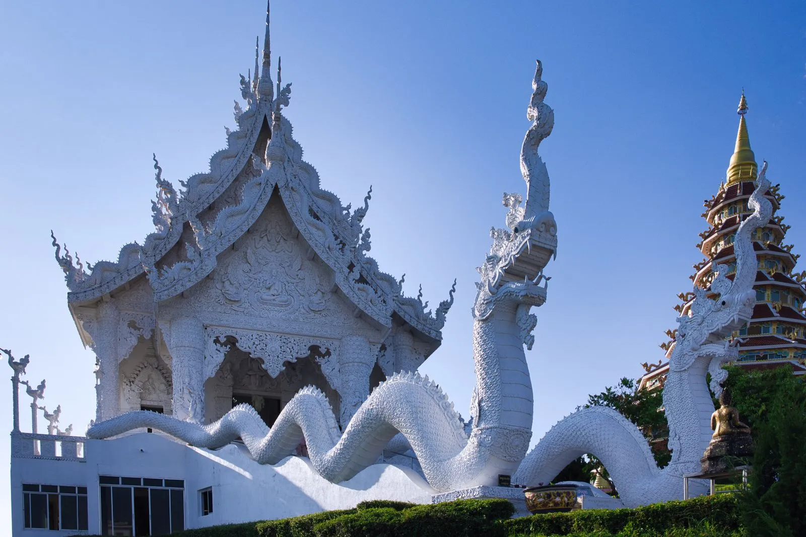 Templo Blanco (Wat Rong Khun) en Chiang Mai, Tailandia