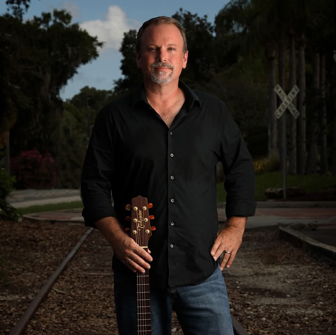 Jeff Whitfield performing live music