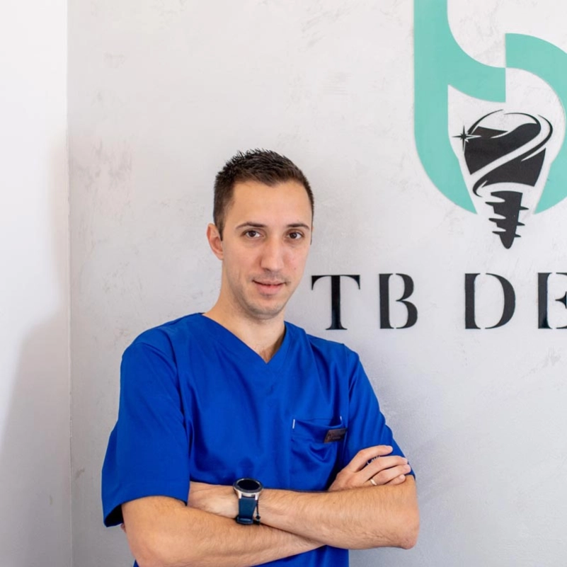 Dr Nikola Krnojelac