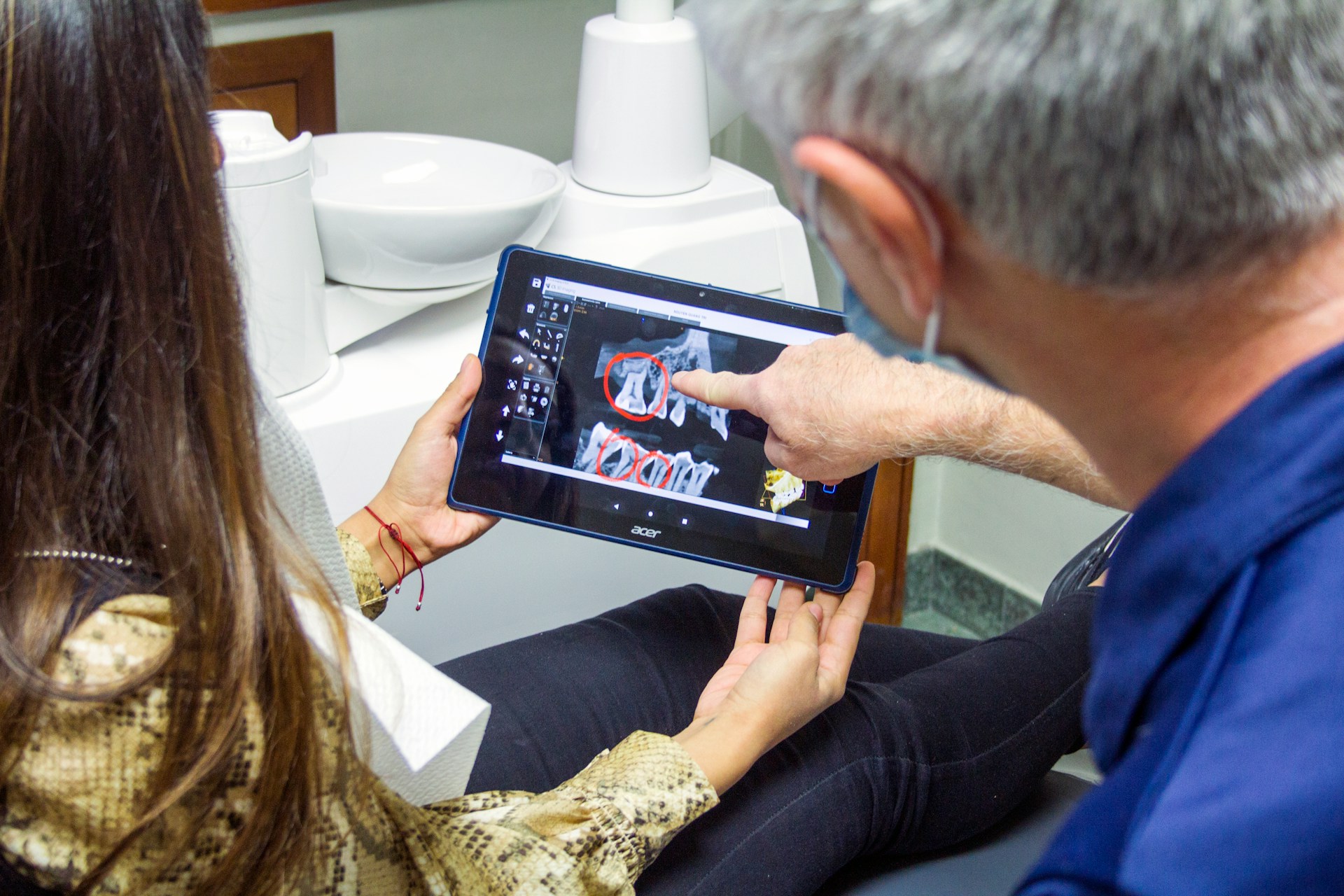 How to Automate Follow-Ups for Missed Patient Connections - Guide For Dentists and DSOs