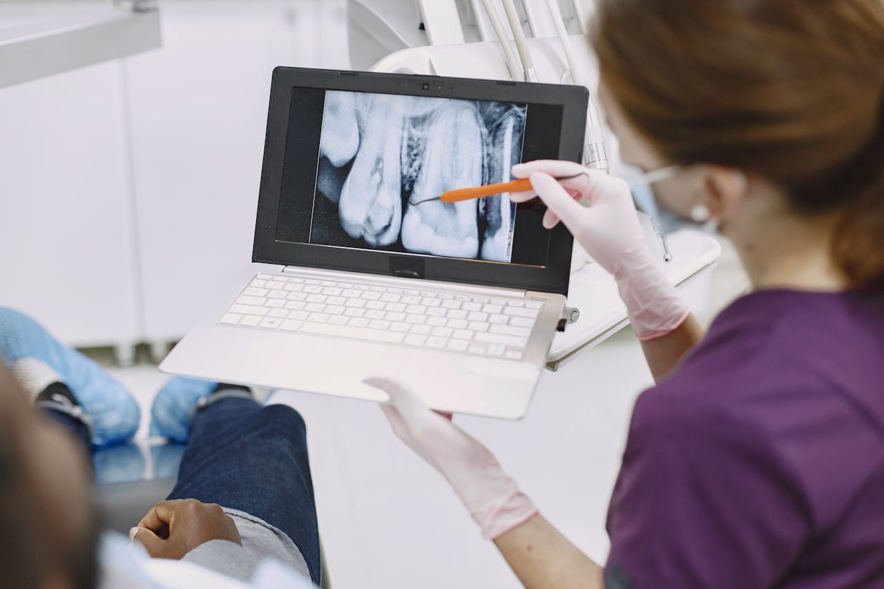 Moneypenny Alternatives For Dentists and DSOs - Resonate AI is the #1 Alternative Choice