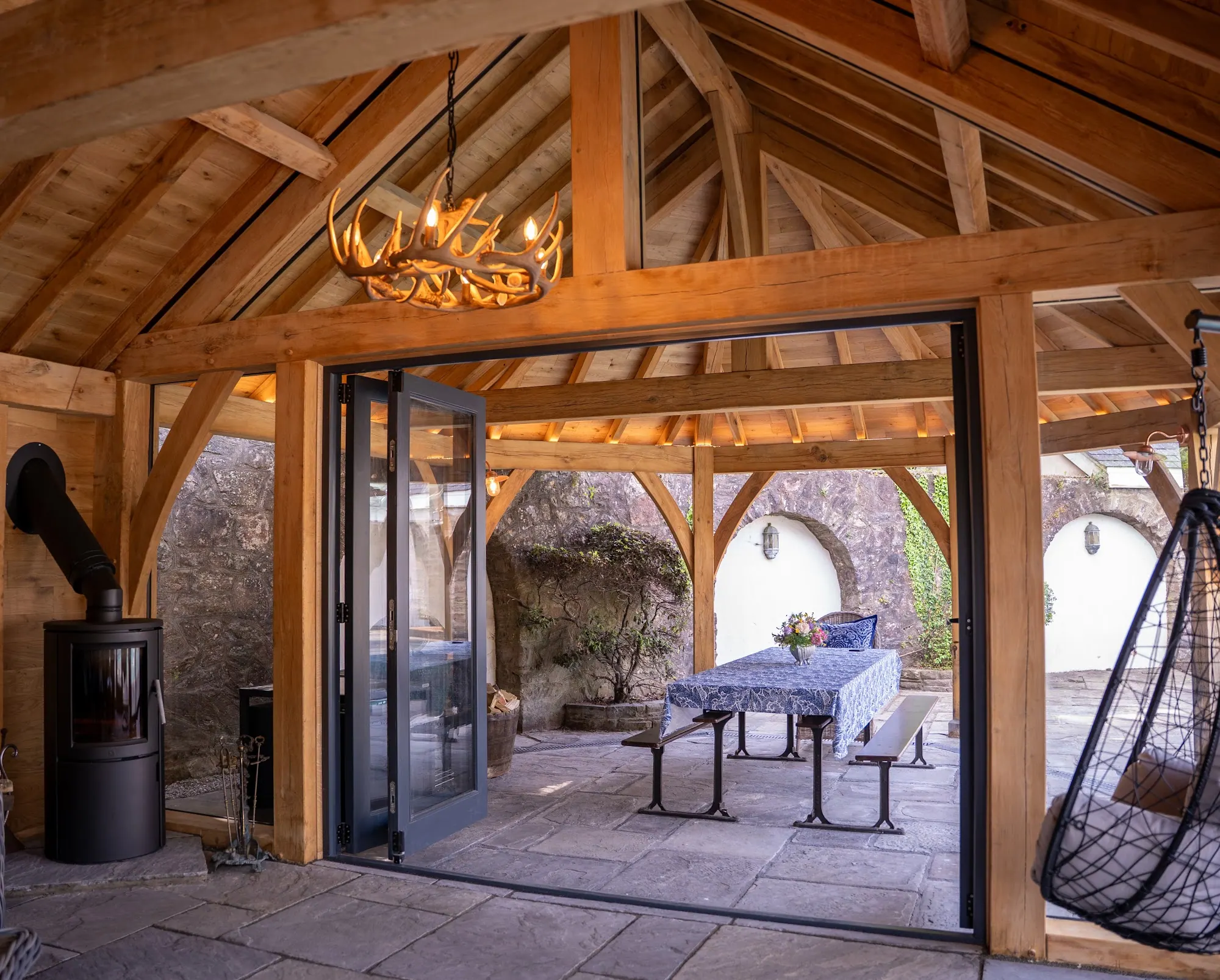Oak frame pool house at Peterston-super-Ely