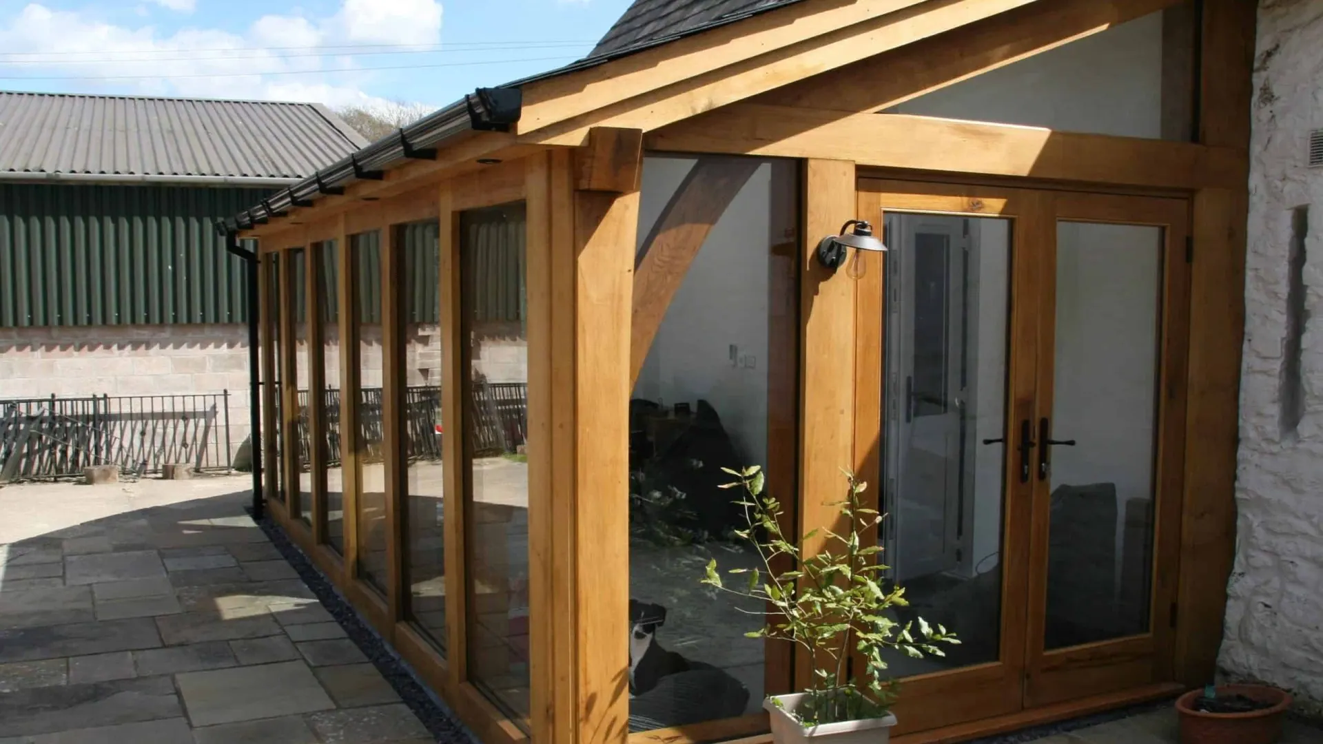 Oak frame garden room at Glascoed