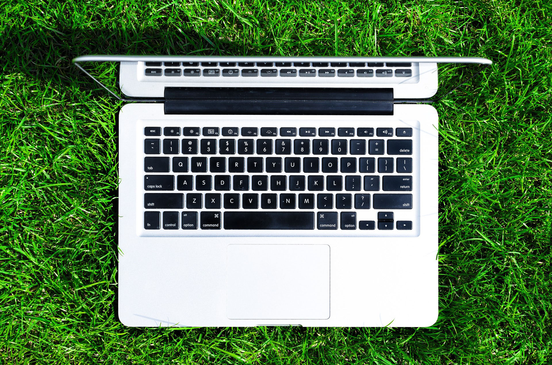 8 Tips to Reduce Office Energy Costs