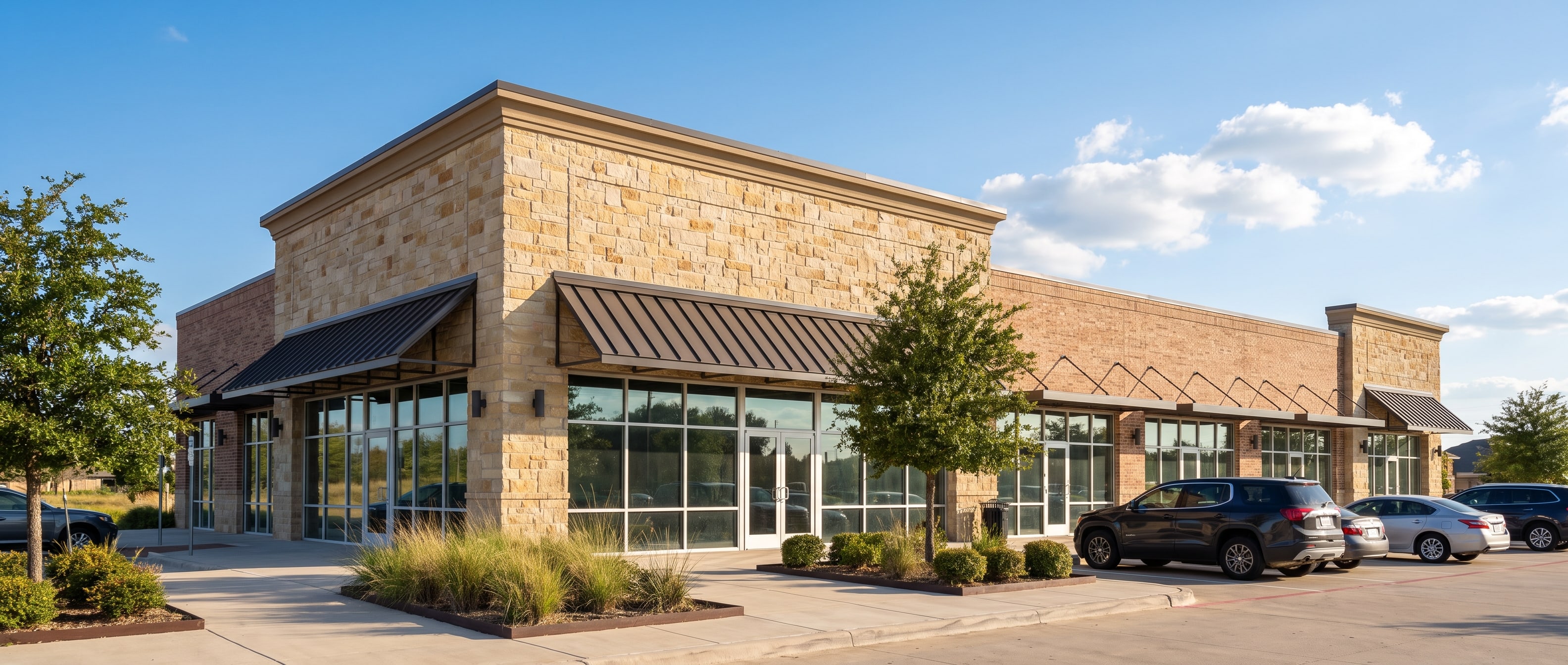 Texas commercial retail center building