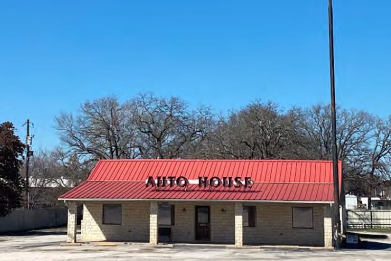 Single Tenant Investment Property