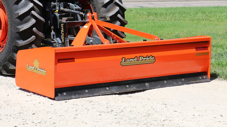 Detail highlighting Rear Backfill Blade on Box Scraper BB25 Series.