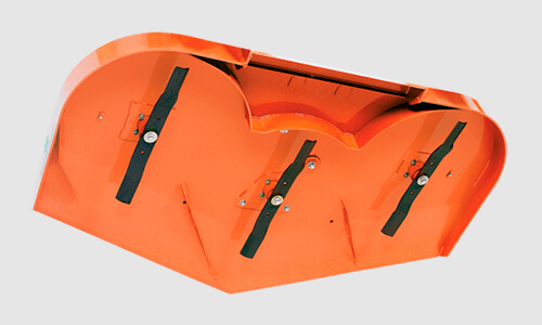 Detail highlighting Rear discharge on Grooming Mowers AFM42 Series.