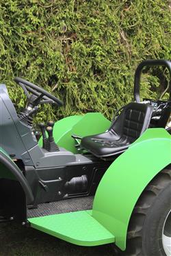Detail highlighting Open Operator Platform on Ferrari Thor V 80 73hp.