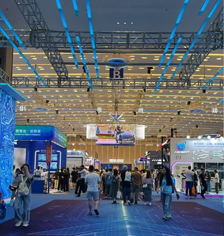Canton Fair exhibition floor visited with TravelToQin
