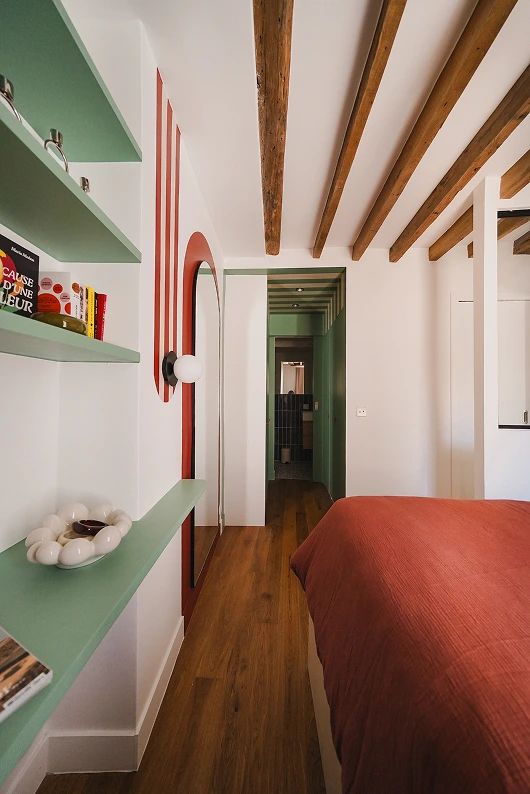 Vue chambre et salle d'eau