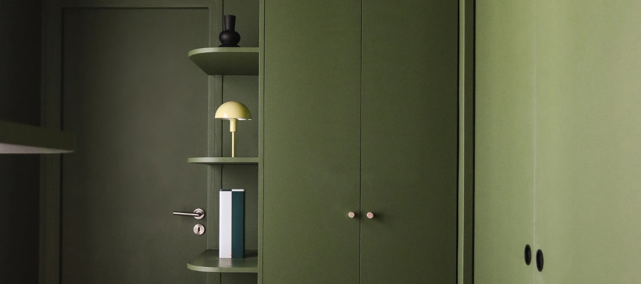 Entrée d'un appartement dans le 18e arrondissement de Paris