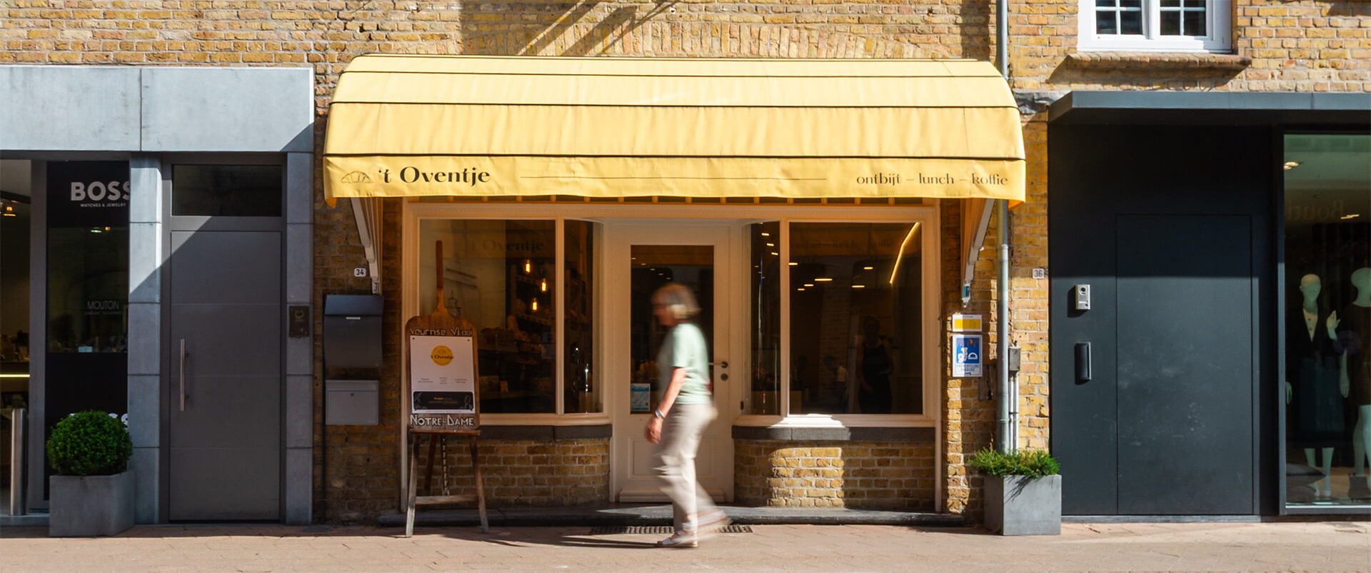 De gevel van bakkerij 't Oventje, Ooststraat 34, 8630 Veurne