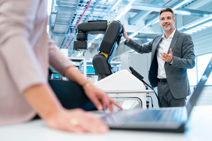 Zusammenarbeit und Personalführung in einem internationalen Industrieunternehmen