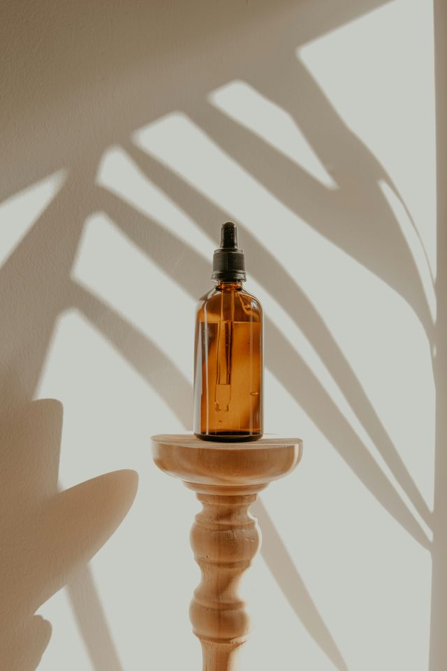 An image of an essential oil bottle.
