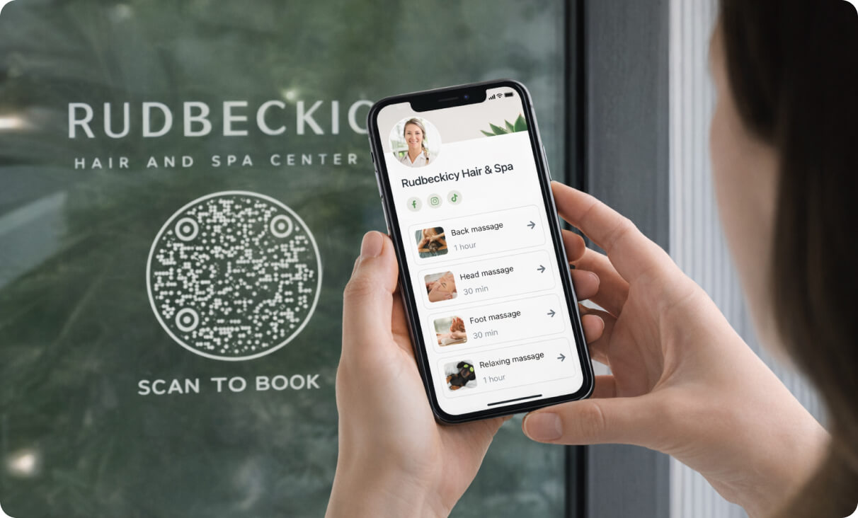 Opening a booking page via QR code: a guest scans a QR code placed on the shop window with their smartphone, which takes them directly to a hair and spa salon’s online booking page.