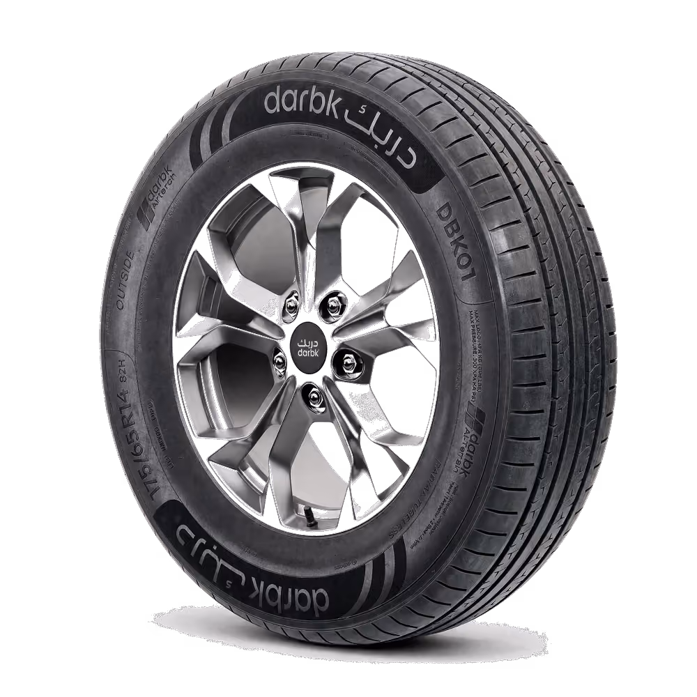 إطار دربك DBK01 مقاس 175/65R14 هو إطار PCR مخصص لسيارات الركاب ضمن مجموعة دربك. يناسب هذا المقاس المركبات المتوافقة مع عرض إطار 175 مم، ونسبة ارتفاع 65، وقياس جنط 14 بوصة. يجب التأكد دائمًا من المقاس ومؤشر الحمولة وتصنيف السرعة المناسبين من دليل المركبة أو ملصق الإطارات قبل التركيب