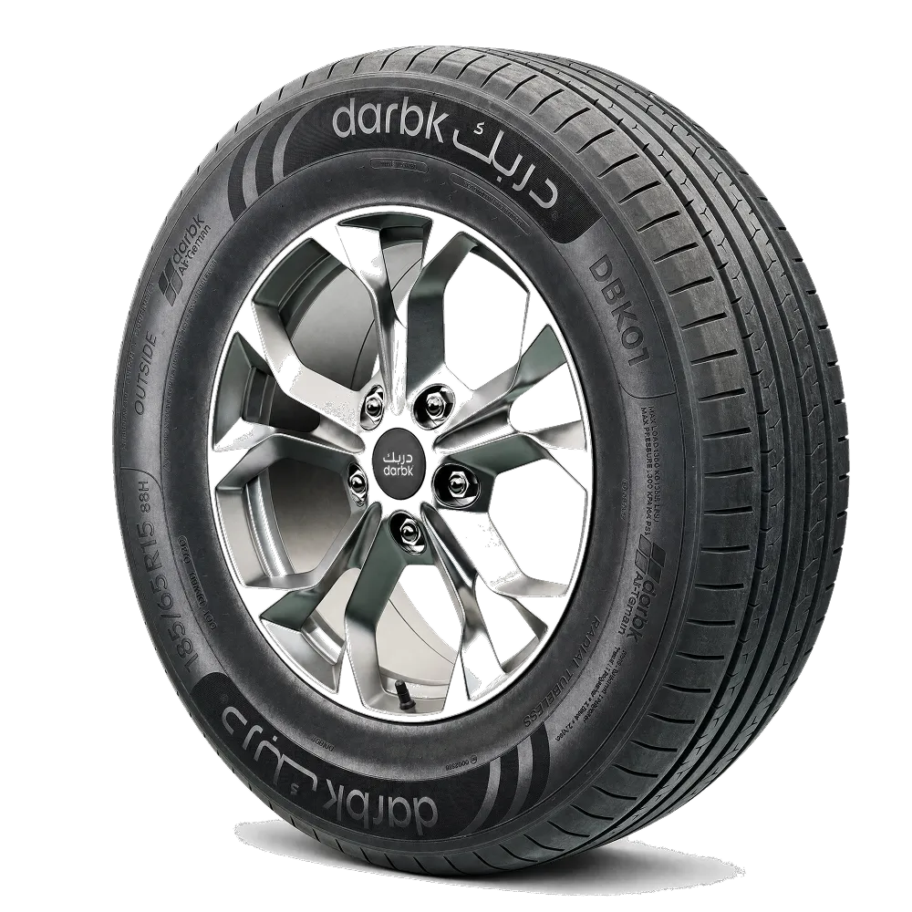 إطار دربك DBK01 مقاس 185/65R15 هو إطار PCR مخصص لسيارات الركاب ضمن مجموعة دربك. يناسب هذا المقاس المركبات المتوافقة مع عرض إطار 185 مم، ونسبة ارتفاع 65، وقياس جنط 15 بوصة. يجب التأكد دائمًا من المقاس ومؤشر الحمولة وتصنيف السرعة المناسبين من دليل المركبة أو ملصق الإطارات قبل التركيب.