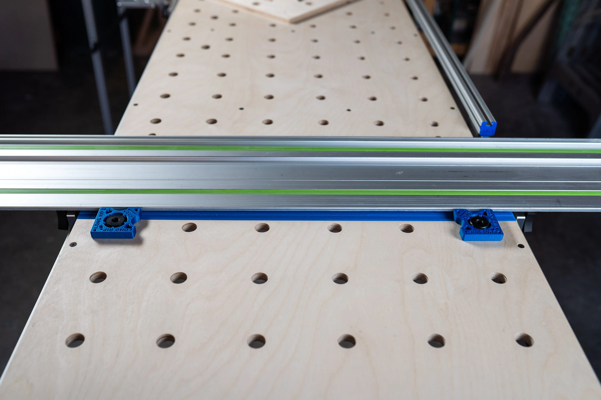 Dash-board universal setup blocks aligning a workpiece