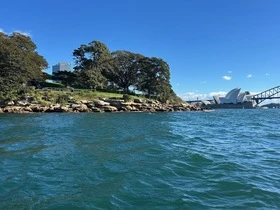 Mrs Macquarie's Chair