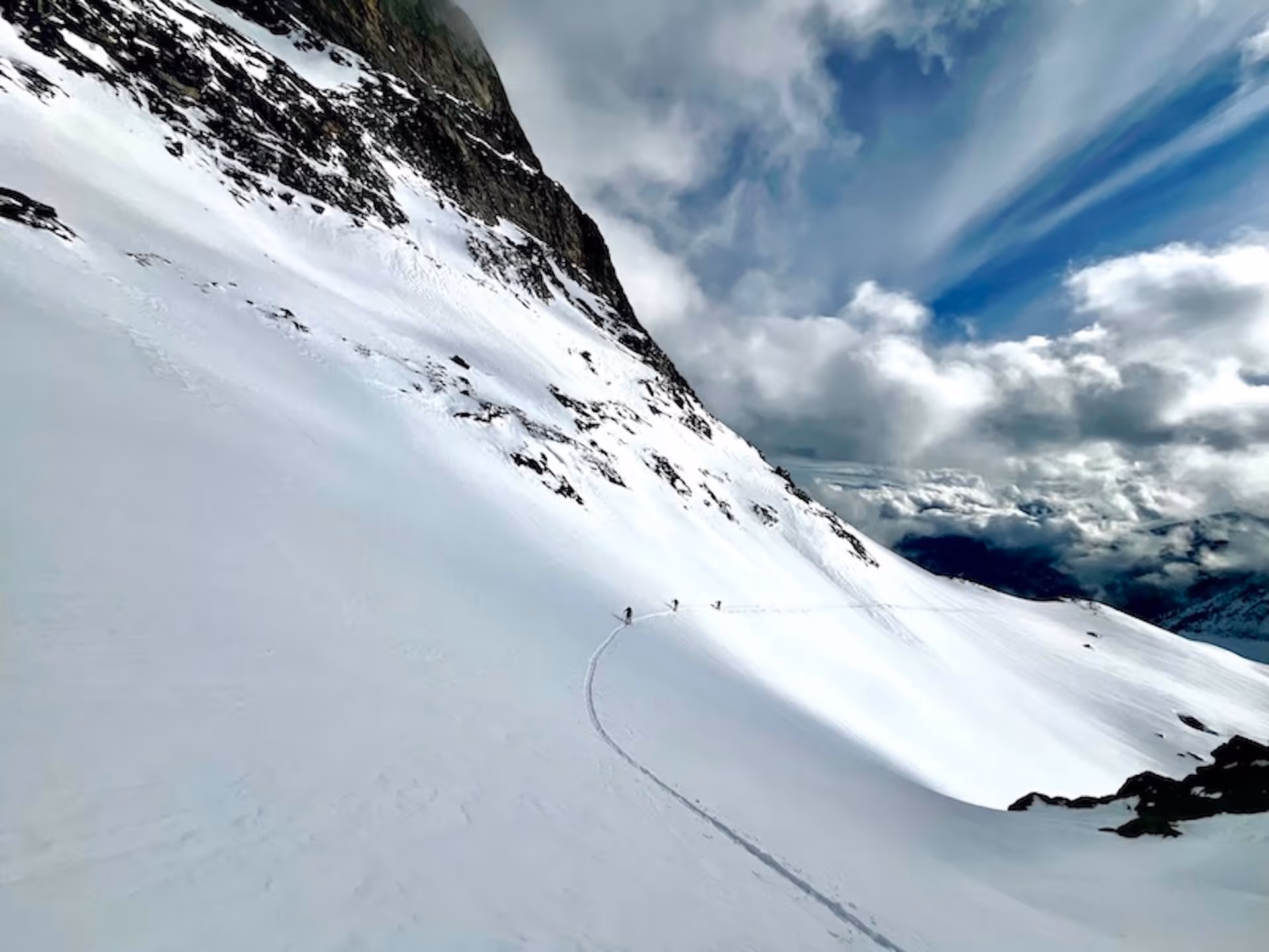 lyngen ski and sail trip